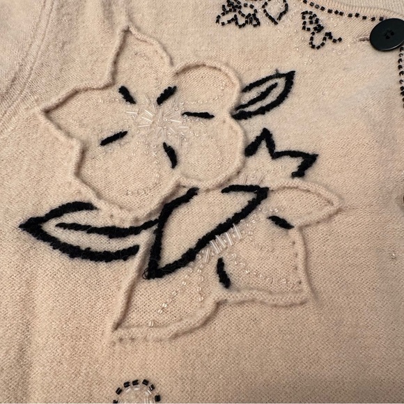 Jones New York Boiled Wool Blush Pink Cardigan Blk Buttons Blk Clear Beads Sz XL - Picture 10 of 15